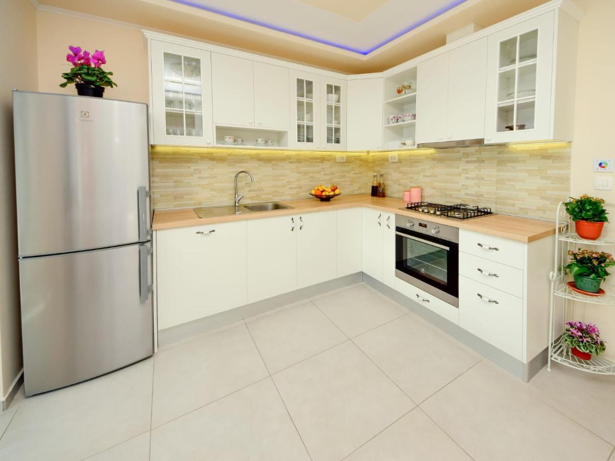 Holiday Home Lara By Interhome Omiš Exterior foto